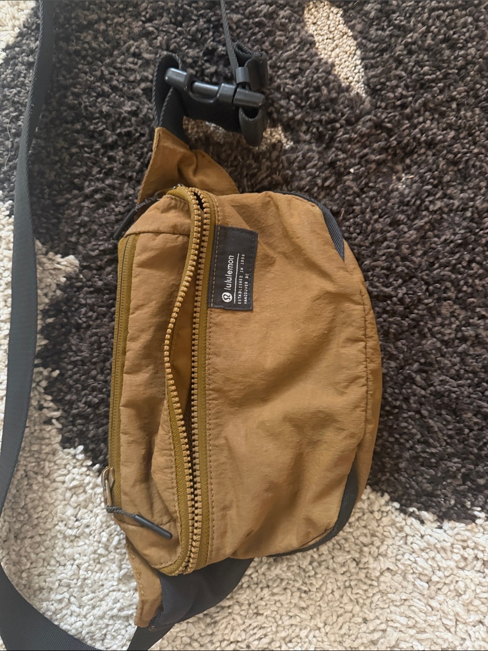lululemon athletica Men's Brown/Tan Belt Bag - Casual Waist Pack